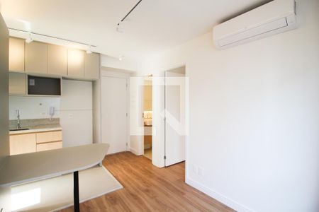 Sala de apartamento para alugar com 2 quartos, 35m² em Moema, São Paulo