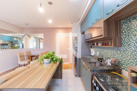 Apartamento à venda com 54m², 2 quartos e 1 vagaCozinha e área de serviço