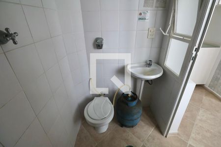 Apartamento para alugar com 190m², 3 quartos e 1 vaga Apartamento para alugar com 190m², 3 quartos e 1 vagaBanheiro de serviço
