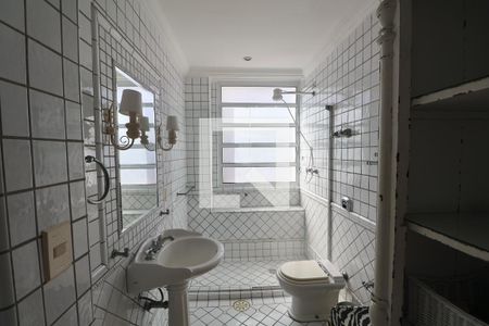 Apartamento para alugar com 190m², 3 quartos e 1 vaga Apartamento para alugar com 190m², 3 quartos e 1 vagaBanheiro Suíte