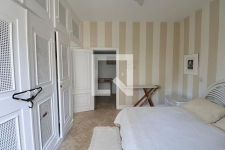 Apartamento para alugar com 190m², 3 quartos e 1 vaga Apartamento para alugar com 190m², 3 quartos e 1 vagaQuarto Suíte