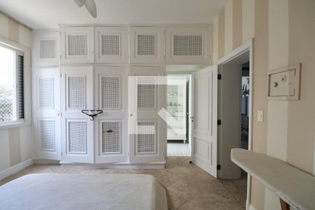 Apartamento para alugar com 190m², 3 quartos e 1 vaga Apartamento para alugar com 190m², 3 quartos e 1 vagaQuarto Suíte