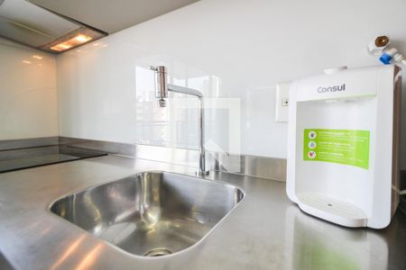 Cozinha de kitnet/studio para alugar com 1 quarto, 35m² em Sumarezinho, São Paulo