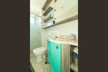 Banheiro de apartamento à venda com 2 quartos, 85m² em Sarandi, Porto Alegre