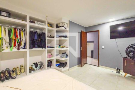 Casa à venda com 300m², 3 quartos e 5 vagasSuíte 2