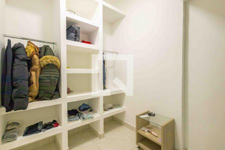 Casa à venda com 300m², 3 quartos e 5 vagasSuíte 1 Closet