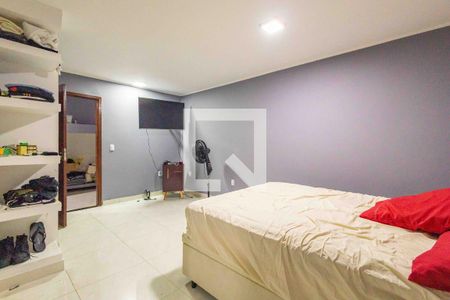 Casa à venda com 300m², 3 quartos e 5 vagasSuíte 2