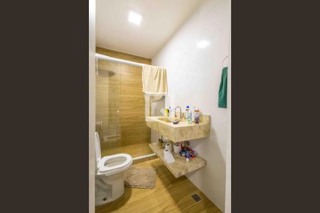 Casa à venda com 300m², 3 quartos e 5 vagasBanheiro Social