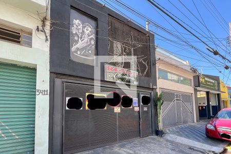 Casa à venda com 175m², 2 quartos e 3 vagasFachada + plaquinha