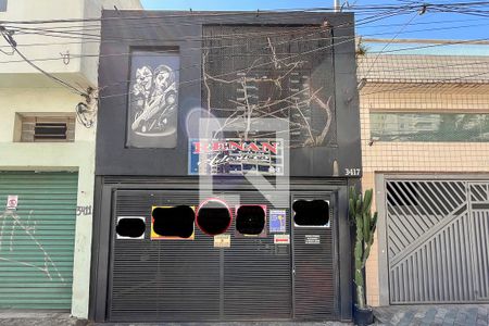 Casa à venda com 175m², 2 quartos e 3 vagasFachada + plaquinha