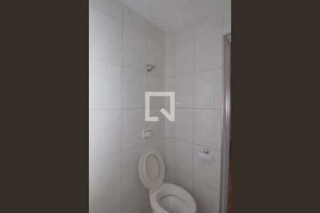 Casa à venda com 310m², 5 quartos e 7 vagas Casa à venda com 310m², 5 quartos e 7 vagasBanheiro de serviço 2