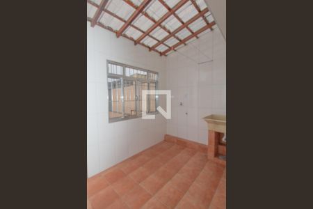 Casa à venda com 310m², 5 quartos e 7 vagas Casa à venda com 310m², 5 quartos e 7 vagasLavanderia 3