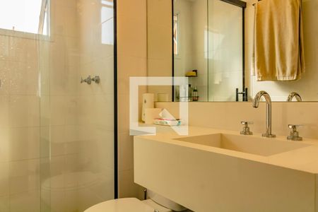 Banheiro de apartamento à venda com 2 quartos, 56m² em Jardim Prudência, São Paulo