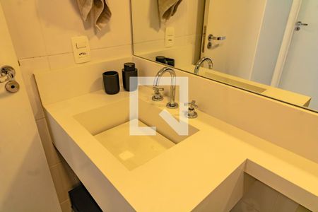 Apartamento à venda com 56m², 2 quartos e 1 vaga Apartamento à venda com 56m², 2 quartos e 1 vagaBanheiro