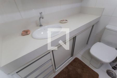 Apartamento à venda com 61m², 2 quartos e 1 vaga Apartamento à venda com 61m², 2 quartos e 1 vagaBanheiro