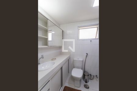 Apartamento à venda com 61m², 2 quartos e 1 vaga Apartamento à venda com 61m², 2 quartos e 1 vagaBanheiro