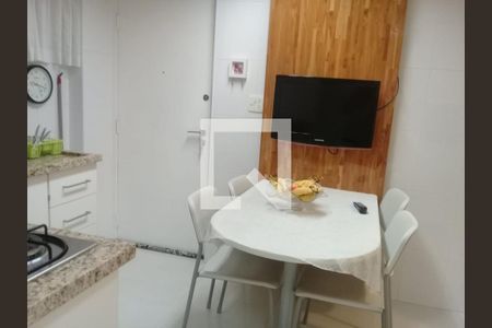 Apartamento à venda com 71m², 2 quartos e 1 vagaCozinha