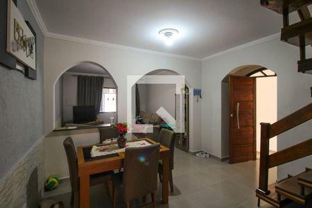 Sala de casa à venda com 3 quartos, 145m² em Vila Carrão, São Paulo