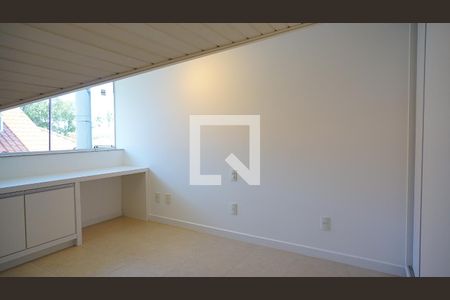 Sala 2 de casa de condomínio para alugar com 3 quartos, 120m² em Lagoa da Conceição, Florianópolis
