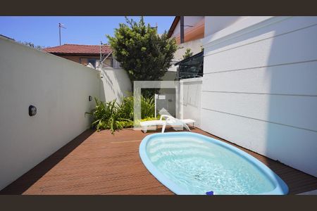 Casa de condomínio para alugar com 120m², 3 quartos e 1 vagaÁrea comum - Piscina