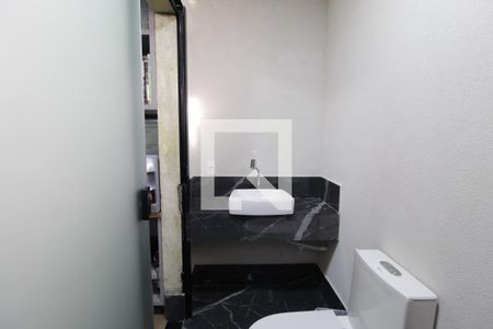 Casa para alugar com 260m², 4 quartos e 3 vagasBanheiro do Escritório