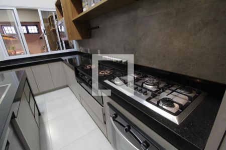 Casa para alugar com 260m², 4 quartos e 3 vagasCozinha