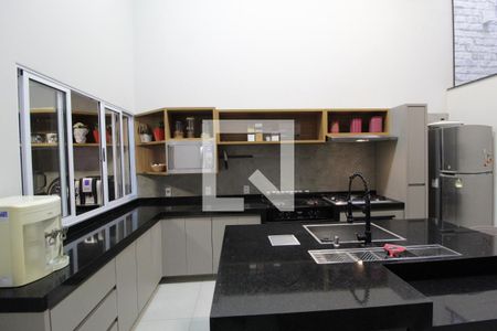 Casa para alugar com 260m², 4 quartos e 3 vagasCozinha