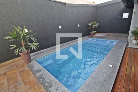 Casa para alugar com 260m², 4 quartos e 3 vagasPiscina