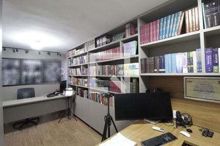 Casa para alugar com 260m², 4 quartos e 3 vagasEscritório