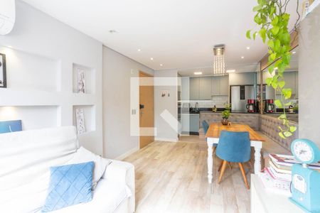 Sala de apartamento à venda com 3 quartos, 68m² em Jardim Carvalho, Porto Alegre