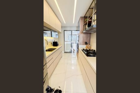 Apartamento à venda com 153m², 2 quartos e 3 vagasCozinha