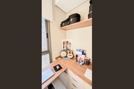 Apartamento à venda com 153m², 2 quartos e 3 vagasÁrea de Serviço - Escritório