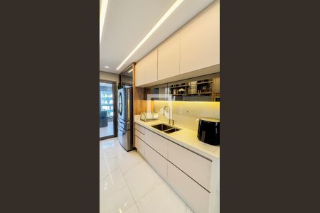 Apartamento à venda com 153m², 2 quartos e 3 vagasCozinha