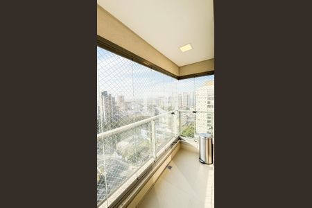 Apartamento à venda com 153m², 2 quartos e 3 vagasSuíte 1 varanda