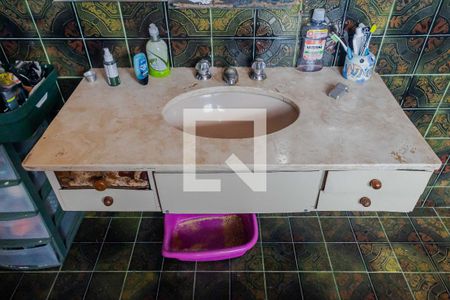 Casa à venda com 690m², 4 quartos e 5 vagasBanheiro da Suíte