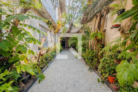 Casa à venda com 690m², 4 quartos e 5 vagasEntrada