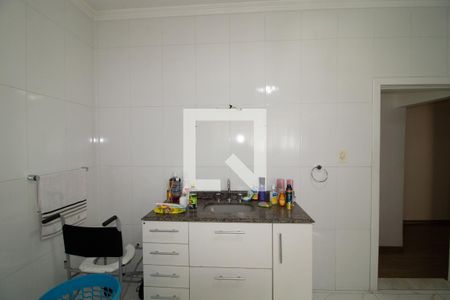 Casa à venda com 287m², 3 quartos e 2 vagasBanheiro