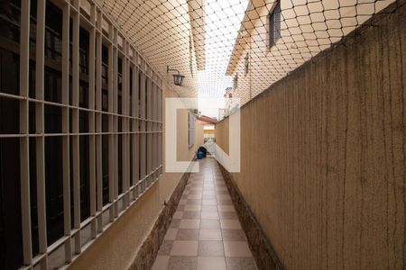 Casa à venda com 287m², 3 quartos e 2 vagasCorredor 