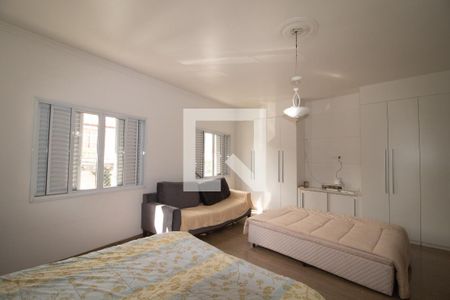 Casa à venda com 287m², 3 quartos e 2 vagasQuarto 1 suite