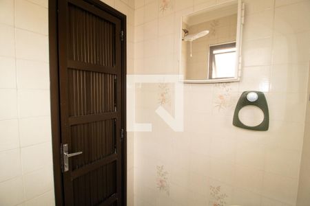 Casa à venda com 287m², 3 quartos e 2 vagasBanheiro da área de serviço