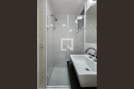 Apartamento à venda com 84m², 3 quartos e 2 vagas Apartamento à venda com 84m², 3 quartos e 2 vagasBanheiro Social