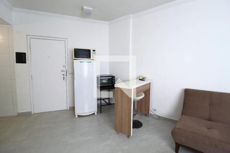 Sala/Cozinha de kitnet/studio à venda com 1 quarto, 37m² em Indianópolis, São Paulo