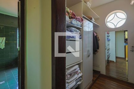 Casa à venda com 511m², 3 quartos e 4 vagasQuarto 2