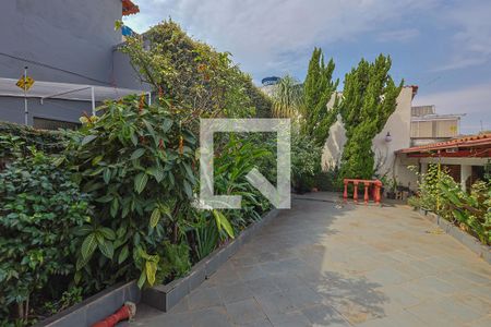 Casa à venda com 511m², 3 quartos e 4 vagasQuintal