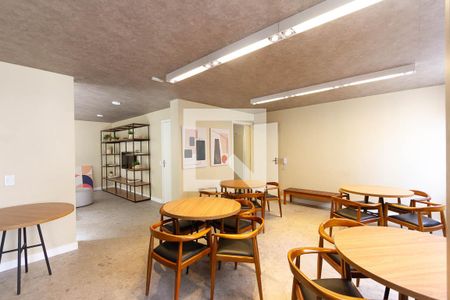 Apartamento para alugar com 30m², 1 quarto e sem vagaÁrea comum - Salão de festas