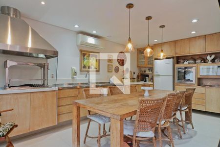 Casa à venda com 583m², 3 quartos e 4 vagasÁrea externa