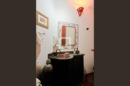 Casa à venda com 583m², 3 quartos e 4 vagasLavabo