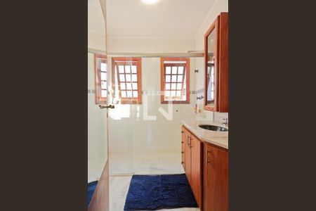 Casa à venda com 583m², 3 quartos e 4 vagasBanheiro da Suíte 2