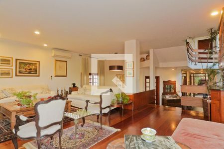 Sala de casa à venda com 3 quartos, 583m² em São Domingos, São Paulo