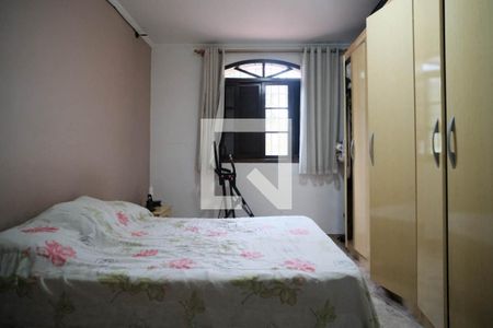 Casa à venda com 158m², 4 quartos e 2 vagasQuarto 3